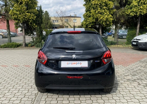 Peugeot 208 cena 35900 przebieg: 123000, rok produkcji 2017 z Dobczyce małe 562